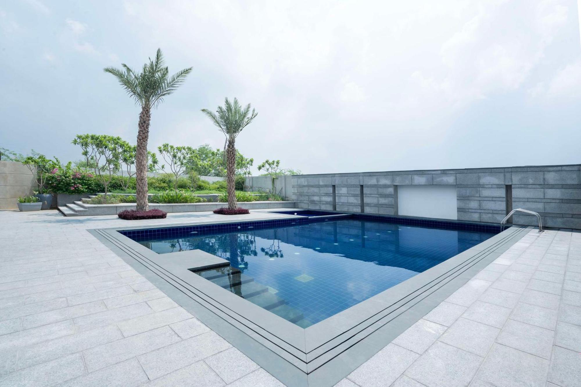 Radisson Hotel Vrindavan Exterior photo
